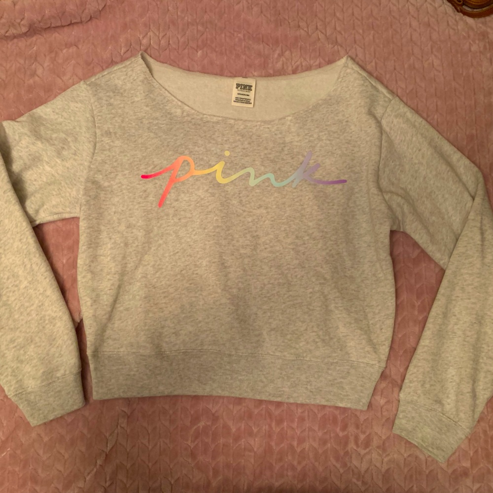 Pink off shoulder sweatshirt, new without tags